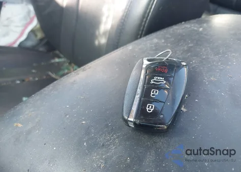 2016 Hyundai Azera Limited from USA, damaged, VIN KMHFH4JG9GA559729